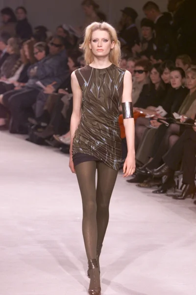 Look 27